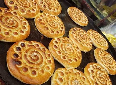 قیمت خرید کلوچه فومن سنتی + تست کیفیت