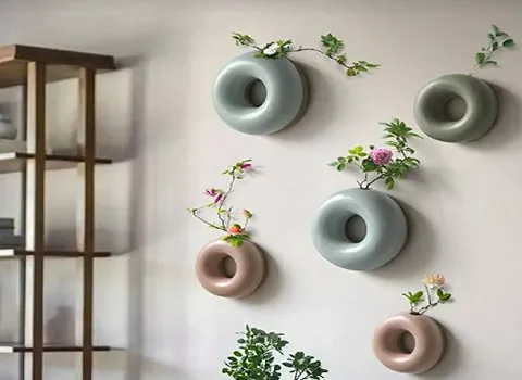 قیمت خرید گلدان دیواری + مزایا و معایب