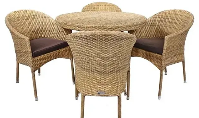 میز و صندلی پلاستیکی اهواز؛ حصیری ضد خش 3 رنگ سفید مشکی صورتی