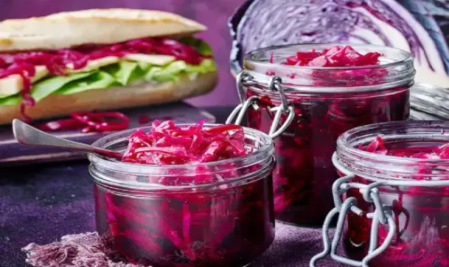 ترشی کلم قرمز با رب انار صنعتی با طعمی ملس
