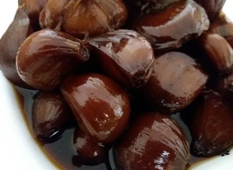 قیمت سیر ترشی ۷ ساله