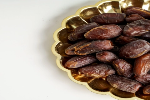 قیمت و خرید خرما خشک کوچک با مشخصات کامل