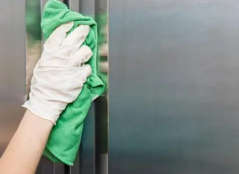 جرم گیر ژله ای راهکاری جدید و کارامد برای جرم گیری سطوح بهداشتی و کاشی‌ها