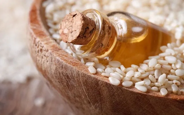 روغن کنجد برای لک صورت اکسیر جوانی و زیبایی قیمت مناسب کد 48