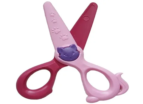 قیچی سرگرد بی خطر برای کودکان