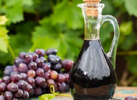 قیمت خرید عمده سرکه انگور اصل ارزان و مناسب