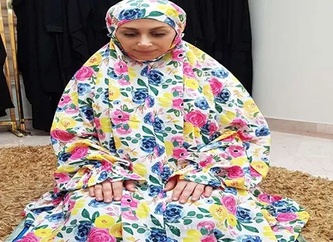 قیمت چادر نماز گل گلی