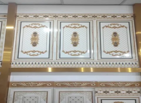 کاشی سرامیک چابهار؛ برق مات (آشپزخانه پذیرایی) 2 مدل ساده گل دار