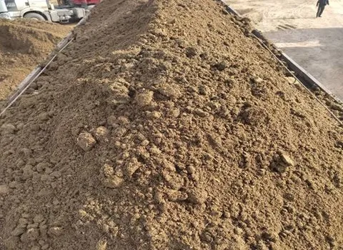 قیمت خرید کود حیوانی گاوی + خواص، معایب و مزایا