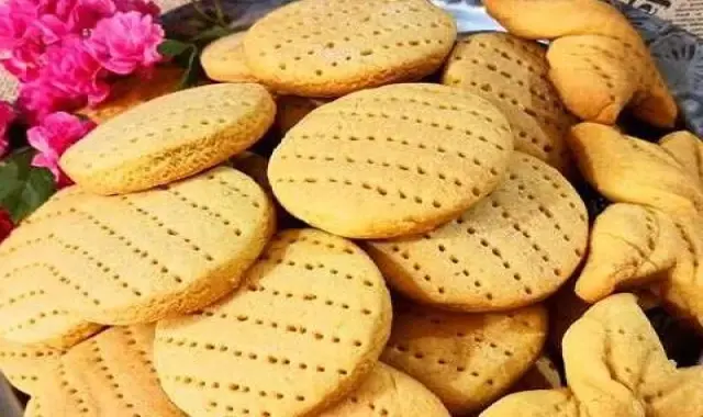 کلوچه زنجبیلی خانگی ساده در کاشمر کد 18