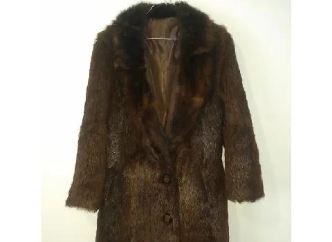 خرید و قیمت پالتو پوست گرگ زنانه