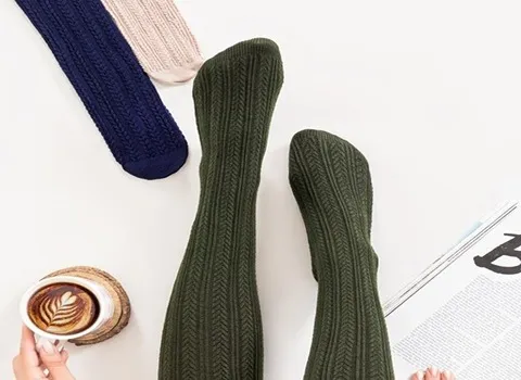 خرید جوراب شلواری طرحدار زنانه با قیمت استثنایی