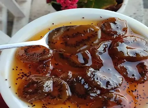 ویژگی ها و خواص مربای کیوی تو سرخ و طرز تهیه آن