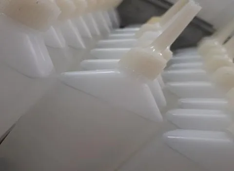 قیمت خرید روغن چرخ خیاطی + راهنمای استفاده