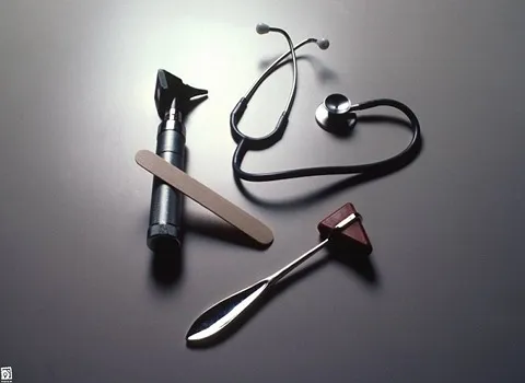 تجهیزات پزشکی خدمات درمانی؛ معاینه بیماران دارای دستگاه فشار خون PVC 