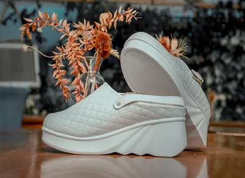 صندل اتاق عمل؛ جلو باز جلو بسته اسفنجی 2 طرح زنانه مردانه