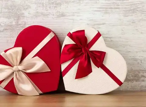 قیمت و خرید جعبه کادویی قلب کاغذی + فروش ارزان