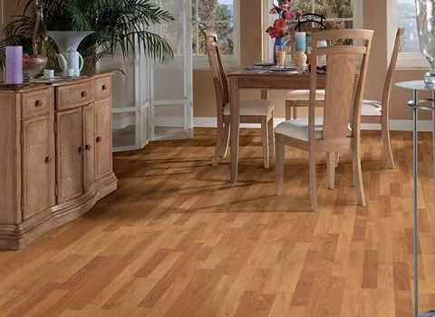 سرامیک طرح پارکت در رشت؛ قهوه ای روشن تیره مقاوم مناسب اتاق خواب