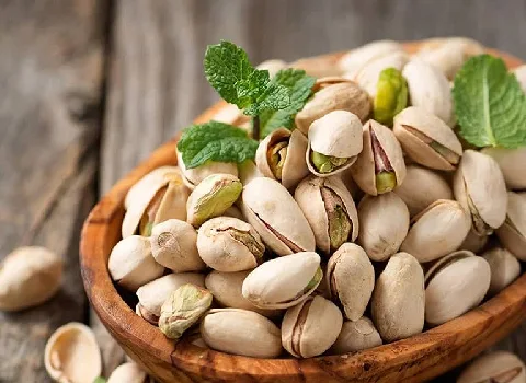 خشکبار در کرج؛ برگه زردآلو سیب مکعبی 2 طعم ترش ملس