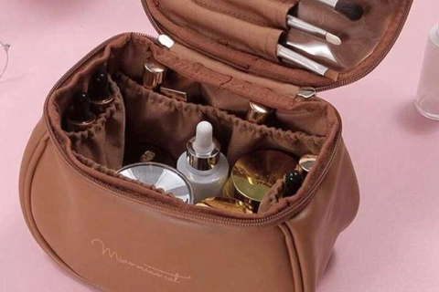 جعبه آرایشی بزرگ؛ زیپ دار پرجا کیفیت بالا 2 جنس چرمی پلاستیکی