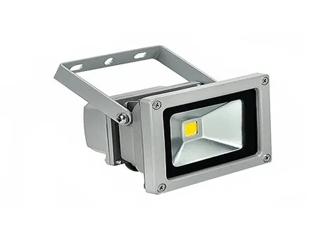 پنل ال ای دی پروژکتور؛ کم مصرف ضد آب مناسب ورزشگاه باغ تالار