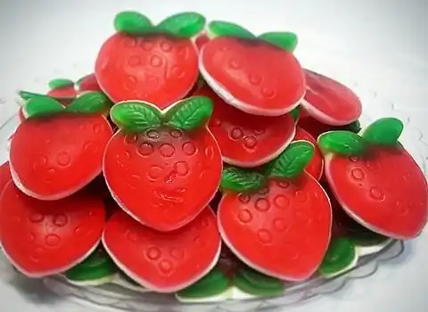 پاستیل توت فرنگی و طعم خوشمزه آن