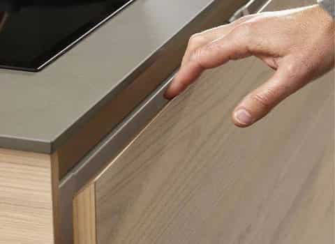 قیمت خرید دستگیره مخفی کابینت آشپزخانه + راهنمای استفاده