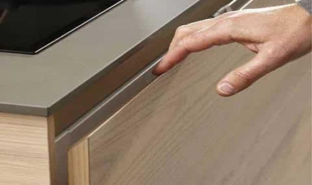 قیمت خرید دستگیره مخفی کابینت آشپزخانه + راهنمای استفاده