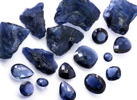 سنگ یاقوت کبود؛ جواهرات صنایع (آبی بنفش شیری) اکسید آلومینیوم