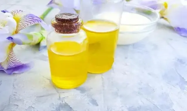 روغن گل زنبق همراه با توضیحات کامل و آشنایی