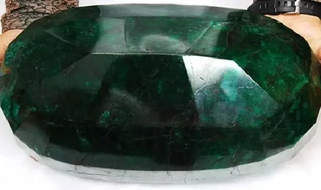 خرید و قیمت سنگ زمرد سبز تیره