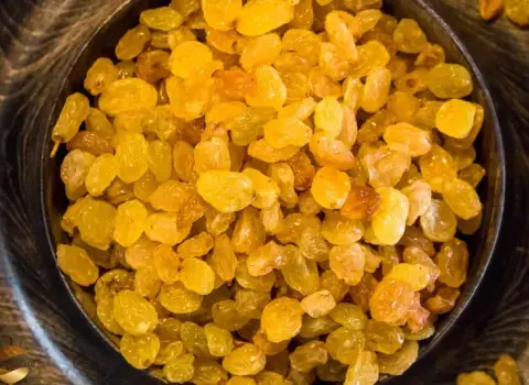 خرید کشمش تازه | فروش انواع کشمش تازه با قیمت مناسب