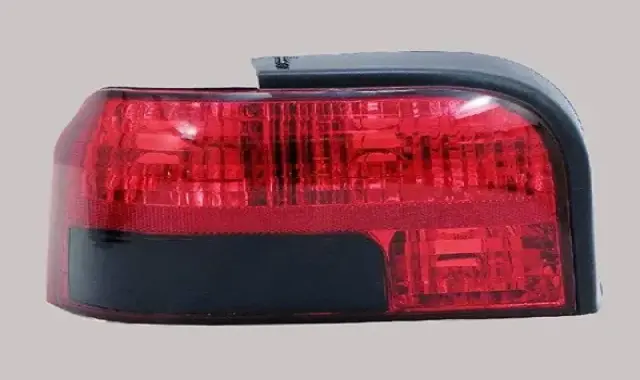 لامپ چراغ ترمز پراید؛ پلاستیک قرمز روشنایی شب تولید Iran