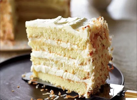 کیک خانگی خامه ای؛ مرغوب ماندگاری بالا طعم لطیف (مغزیجات گردو) cake