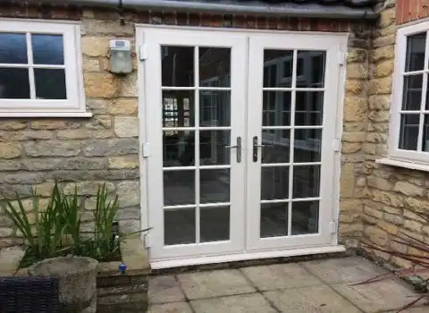 قیمت خرید درب پی وی سی دست دوم + تست کیفیت