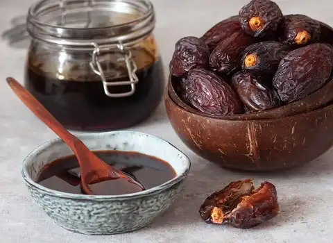 خرید انواع شیره خرما سنتی + قیمت