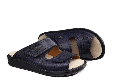 دمپایی روفرشی مردانه چرم؛ زمستانه تابستانه (مشکی قهوه ای) کفه طبی