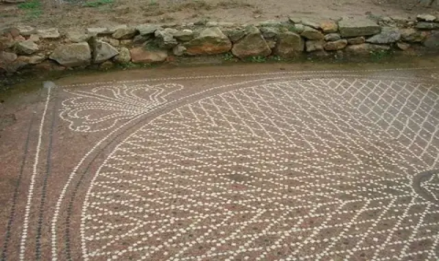 موزاییک ساده شیراز؛ بتن فشرده (سیمان ماسه سنگ دانه)