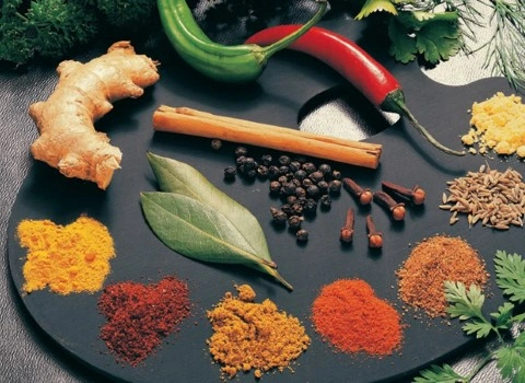 ادویه ترشی مخلوط بندری؛ چاشنی تند آنتی اکسیدان (فلفل زیره زردچوبه گلپر)