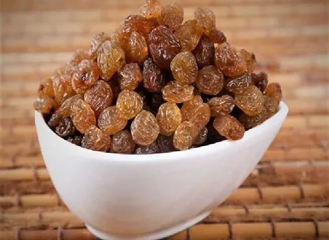 کشمش تیزابی چیست + قیمت خرید، کاربرد، مصارف و خواص