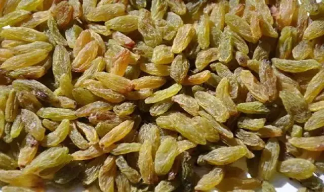 خواص کشمش برای ریزش مو و جوانی