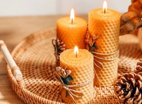 موم عسل شمع سازی؛ روشنایی بیشتر دیرسوز (رایحه دار بدون رایحه)