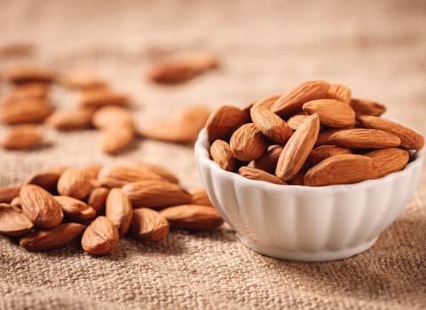 بادام درختی امروز؛ خام بو داده افزایش رشد قد مشکلات گوارشی almonds