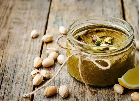 کره پسته؛ بسته بندی 150 450 گرمی تولید خراسان حاوی Vitamin