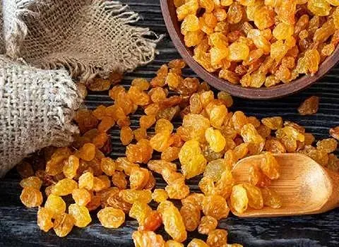 قیمت و خرید کشمش زرد با مشخصات کامل