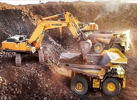 سنگ آهن پلاسری خواف؛ ماشین آلات صنعتی تولید فولاد 2 نوع (هماتیت مگنتیت)