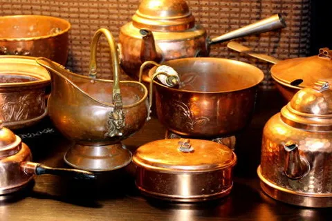 ظروف مسی خام؛ چکش کاری بدون چکش کاری کاربرد قلم زنی مینا کاری