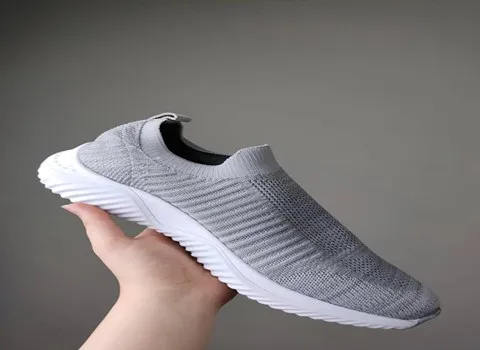 قیمت و خرید کفش اسپرت جورابی دخترانه + فروش ارزان