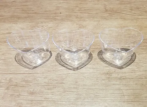 قیمت خرید عمده ظرف یکبار مصرف پایه دار ارزان و مناسب