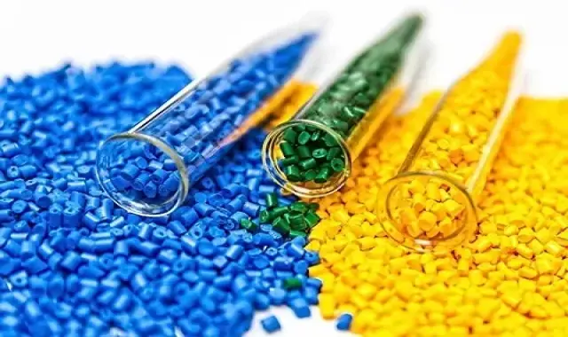 گرانول تزریق پلاستیک؛ رشته‌ای ساچمه‌ای (پلی استایرن) شفاف مستحکم